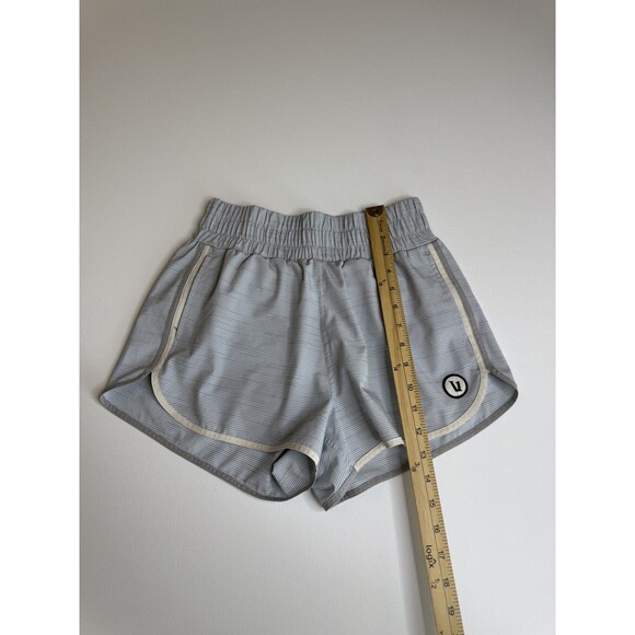 Vuori Women’s Cardiff Shorts Peri Color Block Size XS Workout Running - Picture 4 of 7